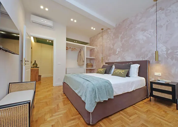 Apartment Ych-casa Bella- Luxury Near Piazza Venezia Rom