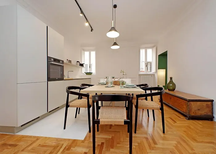 Apartment Ych-casa Bella- Luxury Near Piazza Venezia Rom